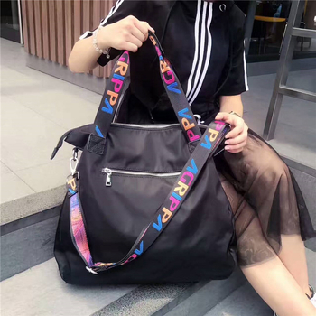 Ženska torba za rame od Oxford platna, gradski minimalistički stil, tote stil, zatvarač