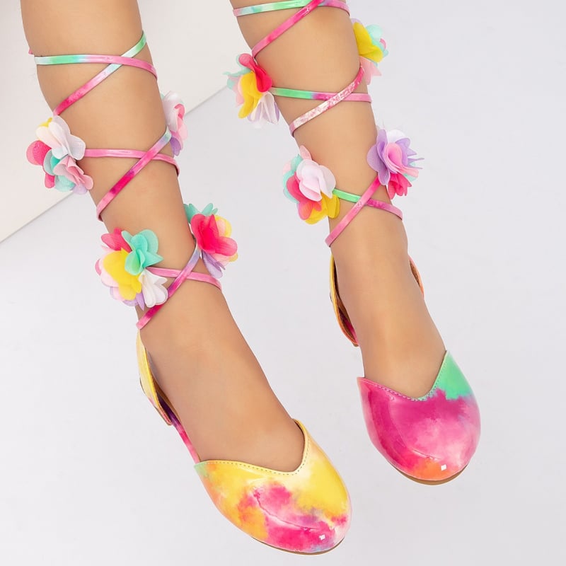 Lányoknak szóló tánccipő műbőrből, nyári stílus, csúszásmentes talp, fűzős, lapos cipő 7–12 éveseknek