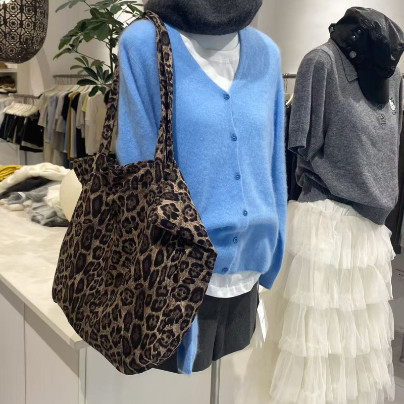 Torba Tote – velur, leopard uzorak, unisex stil, Zima 2025, za svakodnevnu upotrebu
