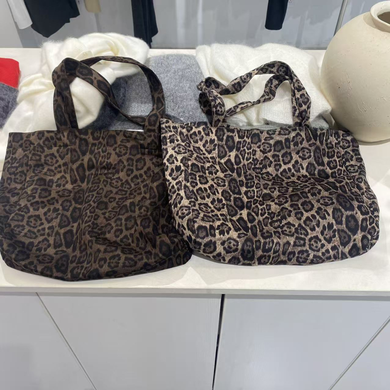 Torba Tote – velur, leopard uzorak, unisex stil, Zima 2025, za svakodnevnu upotrebu