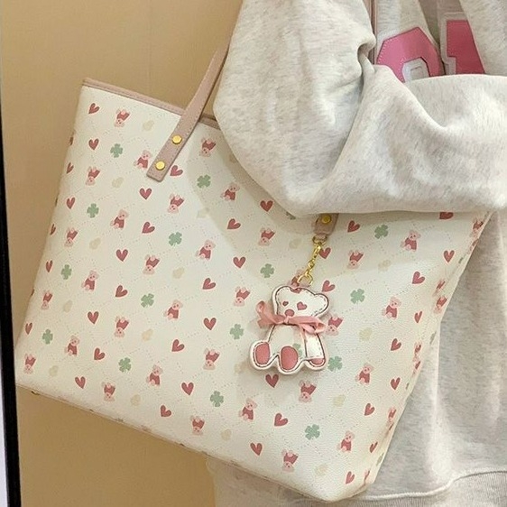 Ženska tote torba, urbanistički stil, PU materijal, podstava od poliestera, zatvaranje rajferšijem, džep za telefon