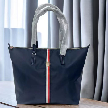 N nylon ženska tote torba preko ramena sa zatvaračem, bez podstavka, laminirana unutarnja pretinac, trodimenzionalni vanjski dizajn, horizontalni kvadratni oblik, pogodna za rekreacijska putovanja