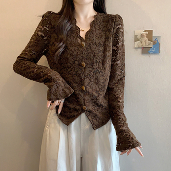 Top de damă cu decolteu în V, dantelă, mâneci clopot, căptușeală fleece din poliester, lungime 50–65 cm