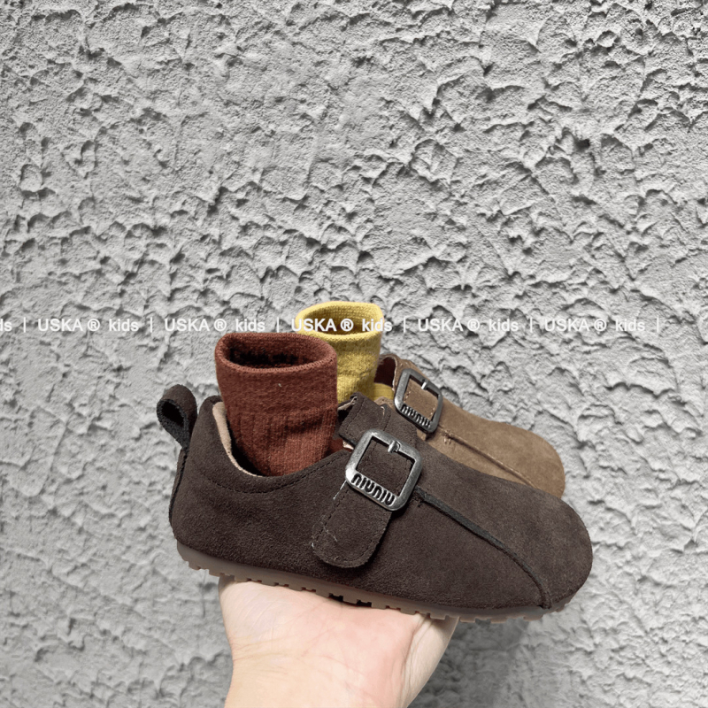 Dječje kožne tenisice s Velcro kopčanjem, retro stil, niski gornji dio, gumena potplata