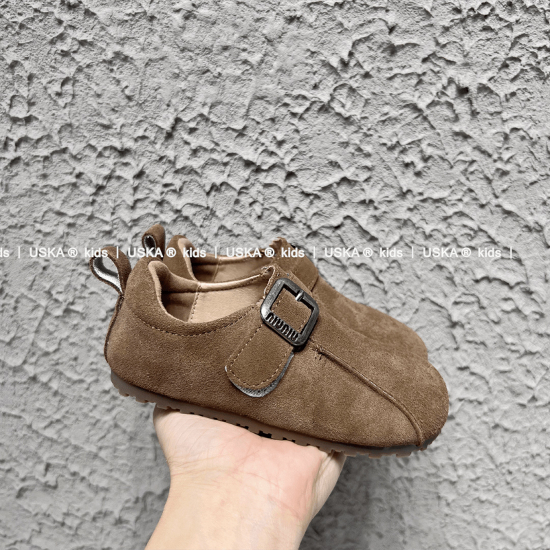 Dječje kožne tenisice s Velcro kopčanjem, retro stil, niski gornji dio, gumena potplata