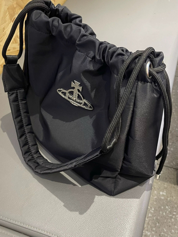 Νάιλον τσαντάκι bucket με κορδόνι, θήκη για κινητό και λαμιναρισμένη θήκη με φερμουάρ