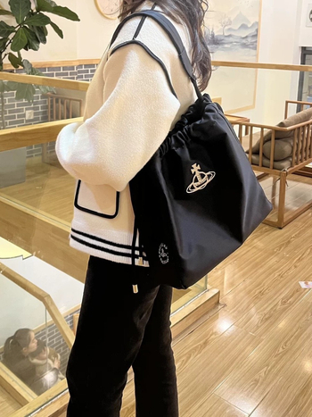 Νάιλον τσαντάκι bucket με κορδόνι, θήκη για κινητό και λαμιναρισμένη θήκη με φερμουάρ