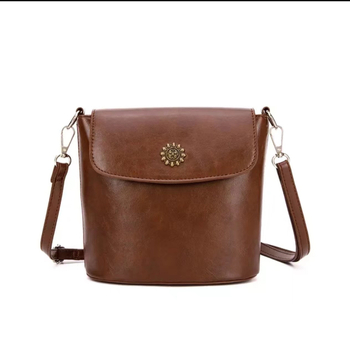 Τσάντα bucket από PU, καπάκι για κλείσιμο, σχήμα κουβά, εσωτερική θήκη με φερμουάρ τύπου sandwich, με εσωτερικό διαχωριστικό