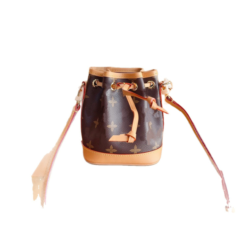 Bucket torba od kože prvog sloja goveda, unisex stil, zatvaranje šnurovanjem, bucket oblik, poliester podstava