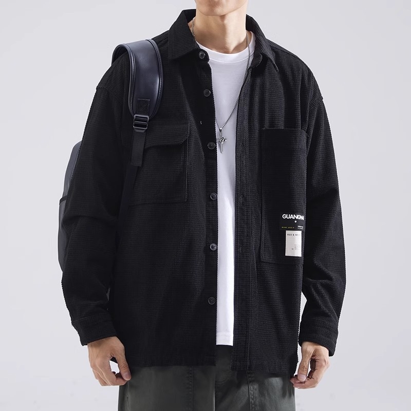 Cămașă bărbătească cu textură de waffle, croială lejeră, mâneci lungi, guler rever, material gros