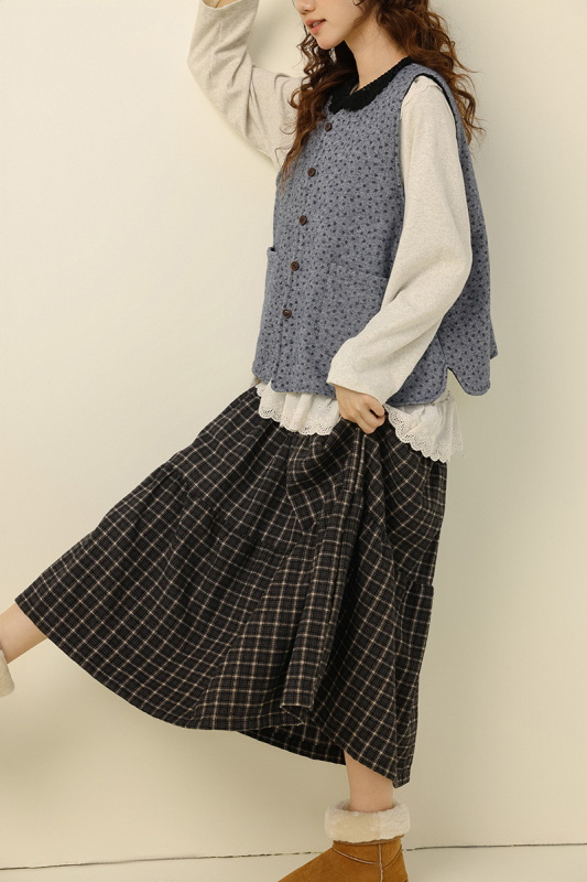 Dlhá sukňa A‑tvaru, s vysokým pásom, z kockovanej bavlny a ľanu