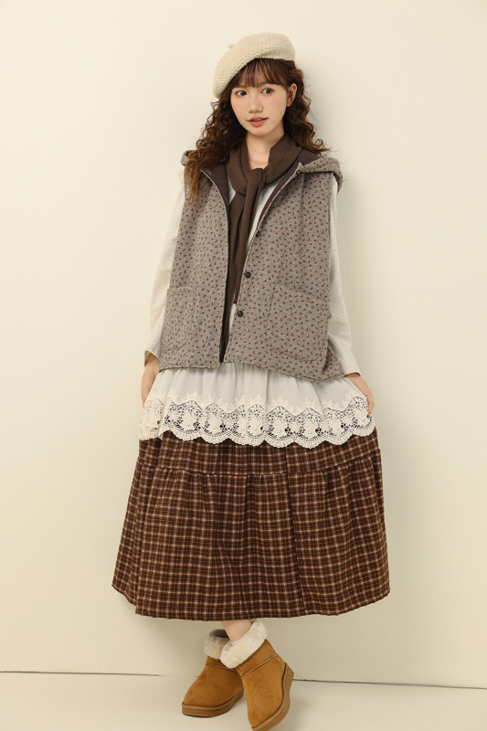 Dlhá sukňa A‑tvaru, s vysokým pásom, z kockovanej bavlny a ľanu