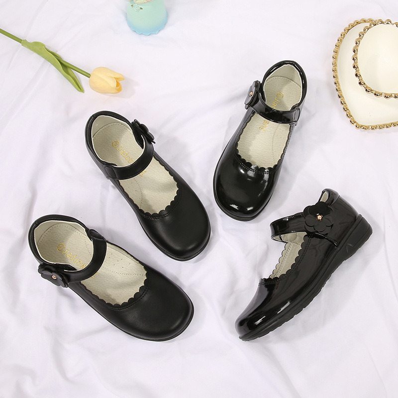 Pantofi pentru fete, stil prințesă, partea superioară din piele Ultrafilm, închidere cu Velcro, căptușeală din piele de porc