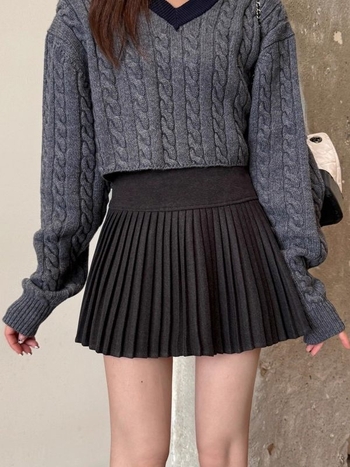 Fustă mini plisată în linie A, din lână cu elastan, elasticitate medie, toamnă 2025