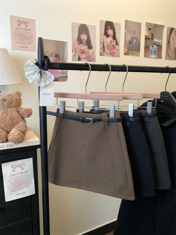 Mini suknja od vunene smjese s elastanom, visoki pojas, A-linija, elegantan ženski stil, za jesen-zimu 2025, pogodna za svakodnevnu vožnju na posao