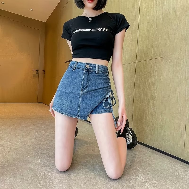 Nepravidelná džínová krátka sukňa so šnúrkou, A-linijný strih, geometrický vzor, bavlnený elastický denim, vysoká elasticita, bez žehlenia, leto 2025