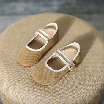 Pantofi fete cu Velcro, suprafața din material textil, branț din piele naturală, talpă din cauciuc, respirabili, impermeabili, antiderapante