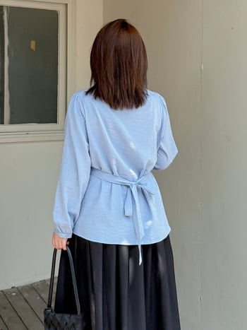 Női hosszúujjú ing V-nyakkal, pamut anyag, ősz 2025