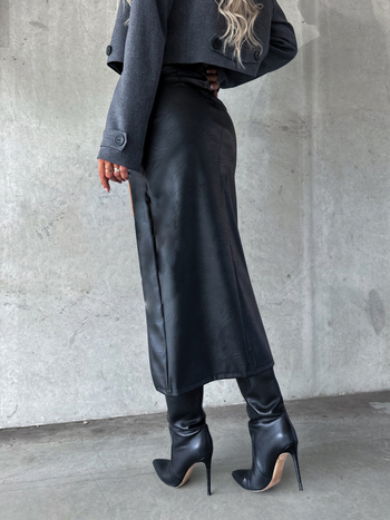 Fustă midi, mulată pe corp, uni, croială cu colaj/îmbinare, material imitatie de lână cu elastan, micro-elastic, toamnă 2023