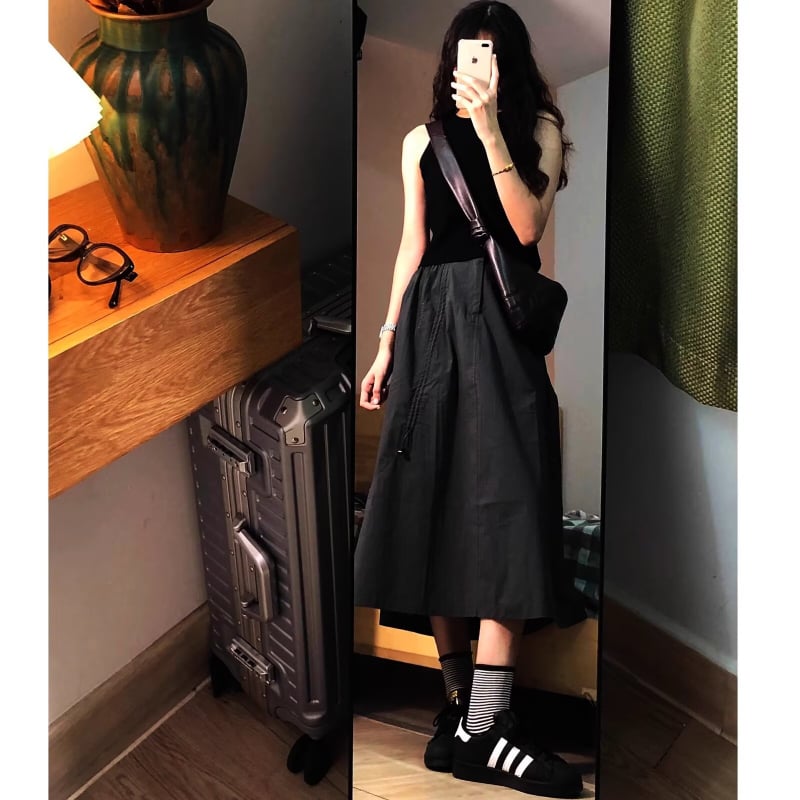 Fustă în linie A, lungime medie, talie înaltă, stil retro literar, țesătură Oxford, poliester 50-70%, micro-elastic