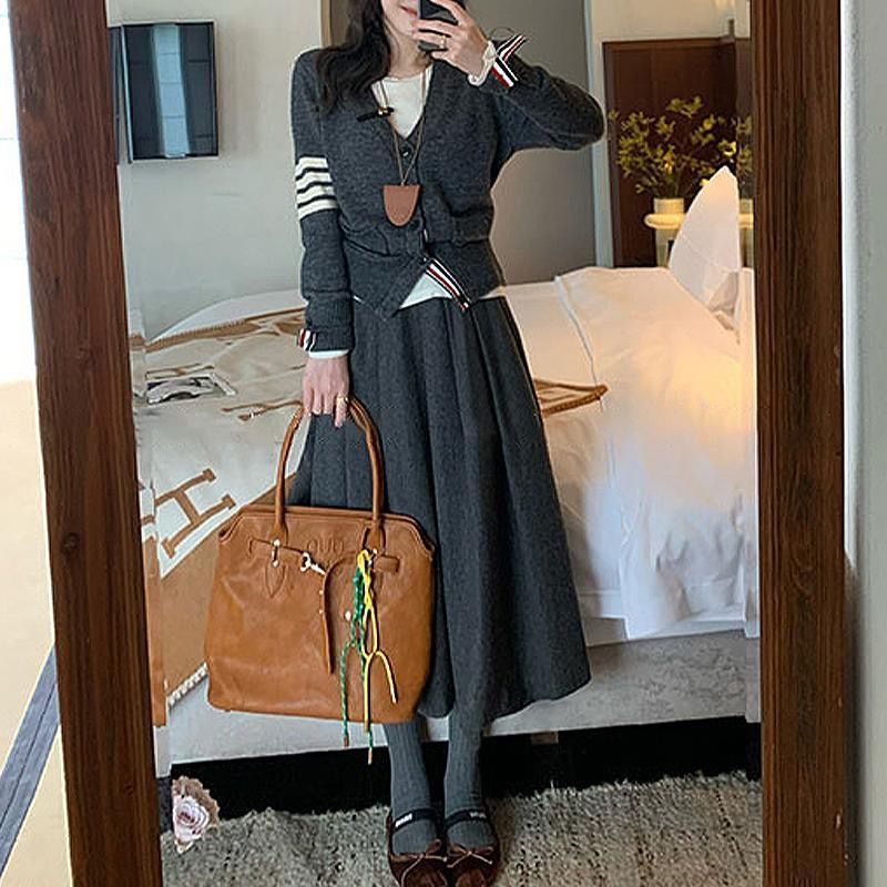 Fustă A-line midi din lână cu spandex, micro-elastică, Primăvara 2025