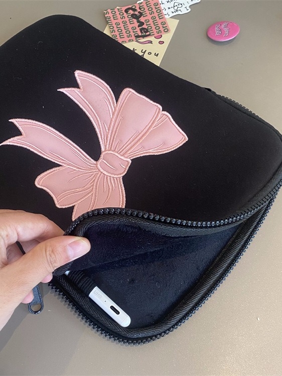 Geantă de depozitare pentru tabletă cu funda brodată | anti-furt, extensie, depozitare; material bumbac; căptușeală poliester