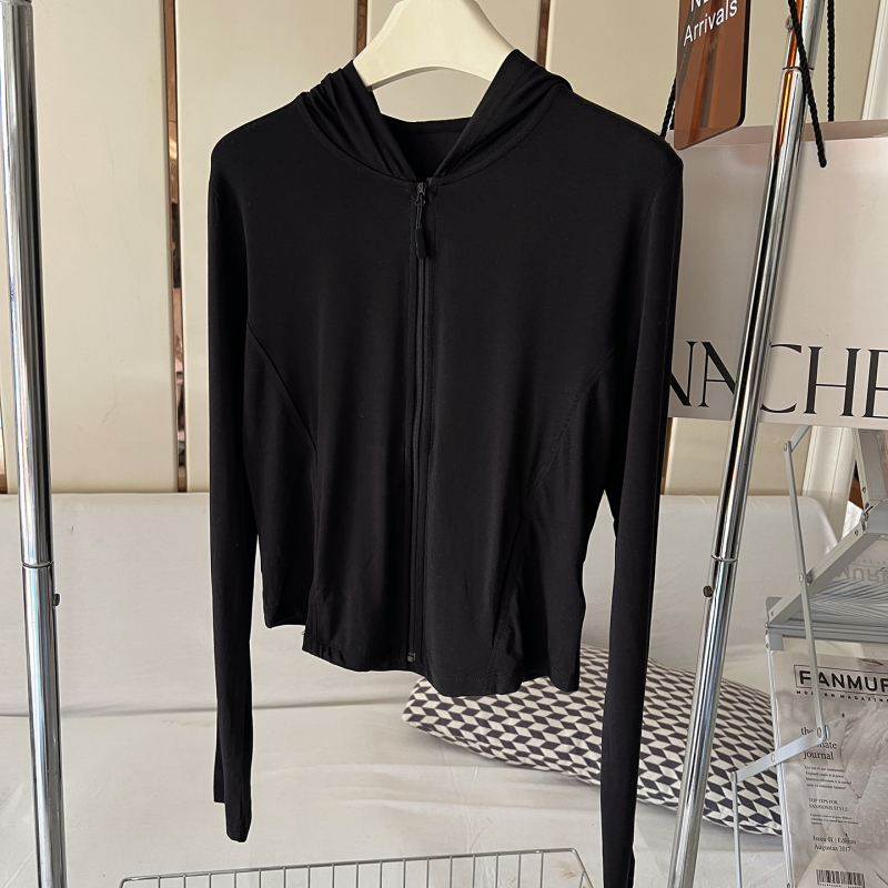 Top cu glugă de protecție solară pentru femei, material modal ușor și respirabil, mâneci lungi, fermoar, UPF 30+