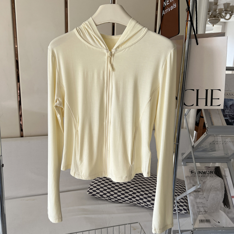 Top cu glugă de protecție solară pentru femei, material modal ușor și respirabil, mâneci lungi, fermoar, UPF 30+