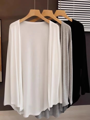 Свободен кардиган от полиестер с дълги ръкави, средна дължина, едноцветен.