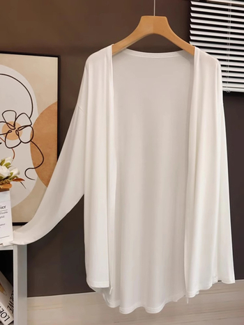 Свободен кардиган от полиестер с дълги ръкави, средна дължина, едноцветен.