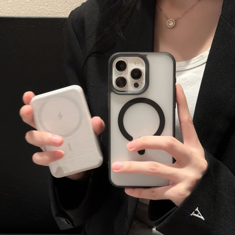 Kryt za iPhone 17 Pro Max – matno poluprozirni, otporan na padove s magnetskim držanjem, TPU i akril, kompatibilan s iPhone 11/12/13/14 Pro/Max serijom
