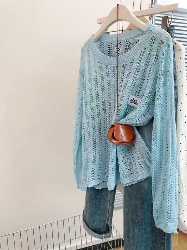 Пуловер с дълги ръкави от плетиво, тънък тюл върху топа, елегантен топ с буквена шарка