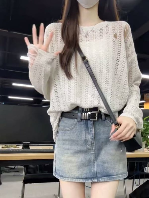 Пуловер с дълги ръкави от плетиво, тънък тюл върху топа, елегантен топ с буквена шарка