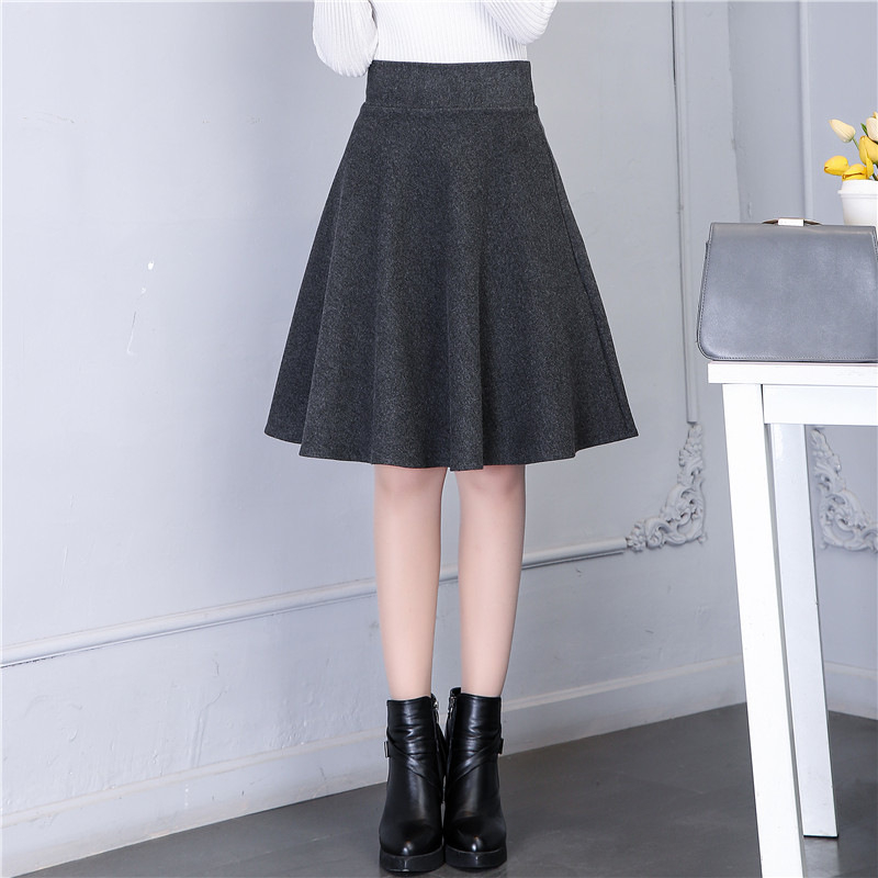 Fustă din lână cu talie înaltă, croială A-line, siluetă umbrelă pufoasă, iarnă 2025