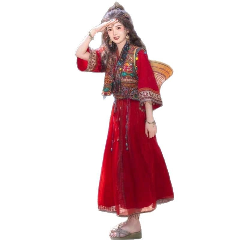 Hanfu haljina, Miao inspirirana princeza s egzotičnim stilom za folklorne plesove, Chenille tkanina sa Spandexom; udio glavne tkanine ispod 30%; udio drugog sastojka 30–50%; proljeće 2025 izdanje