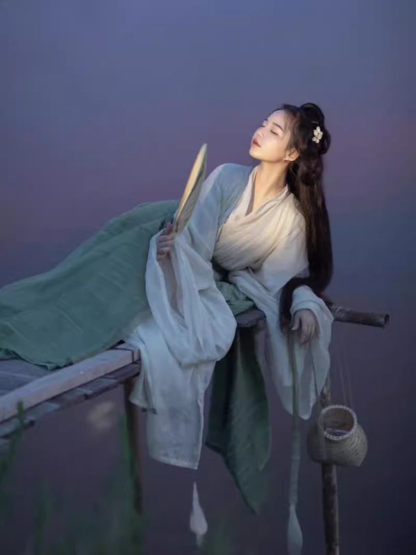 Set Hanfu unisex — stil Wei-Jin, guler încrucișat, țesătură plasă poliesterică, vară 2024