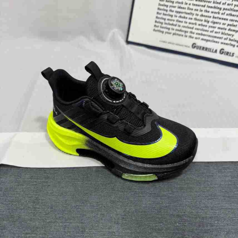 Pantofi sport pentru copii - partea superioară din plasă, model cu dungi, talpă din cauciuc + EVA, închidere cu cataramă rotativă, unisex, pentru vârste 7–16 ani