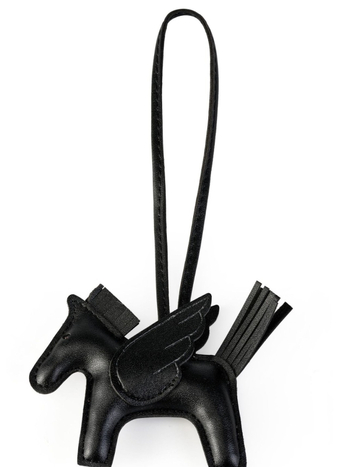 Pandantiv ponei - handmade, mini Pegaz cu ciucuri, din PU, pentru genți și mașini