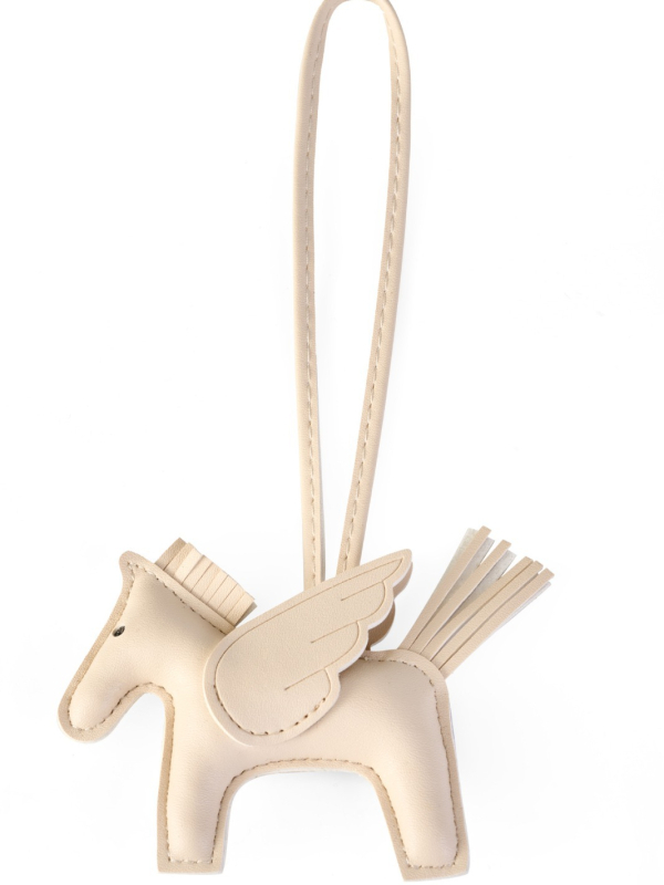 Pandantiv ponei - handmade, mini Pegaz cu ciucuri, din PU, pentru genți și mașini