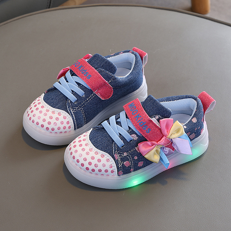 Pantofi luminoși pentru fete, cu Velcro, croială joasă, model polka dot, partea superioară din țesătură