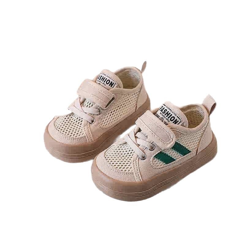 Gyerekeknek szóló vászon tornacipő, légáteresztő, uniszex, Velcro-zár, csíkos minta, gumitalp (Felsőrész: vászon; Talp: gumi; Zárás: Velcro; Mintázat: csíkok; Korosztály: 1–12 év)