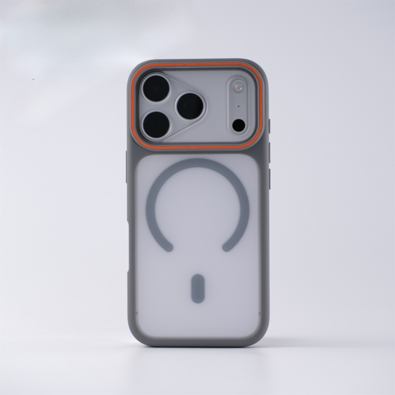 Husa Phantom Skin Magnetică pentru iPhone 17 Pro Max — finisaj mat, rezistentă la șocuri, antiamprentă, cu magnet; compatibilă cu iPhone 16 Pro/Max și iPhone 15 Pro Max