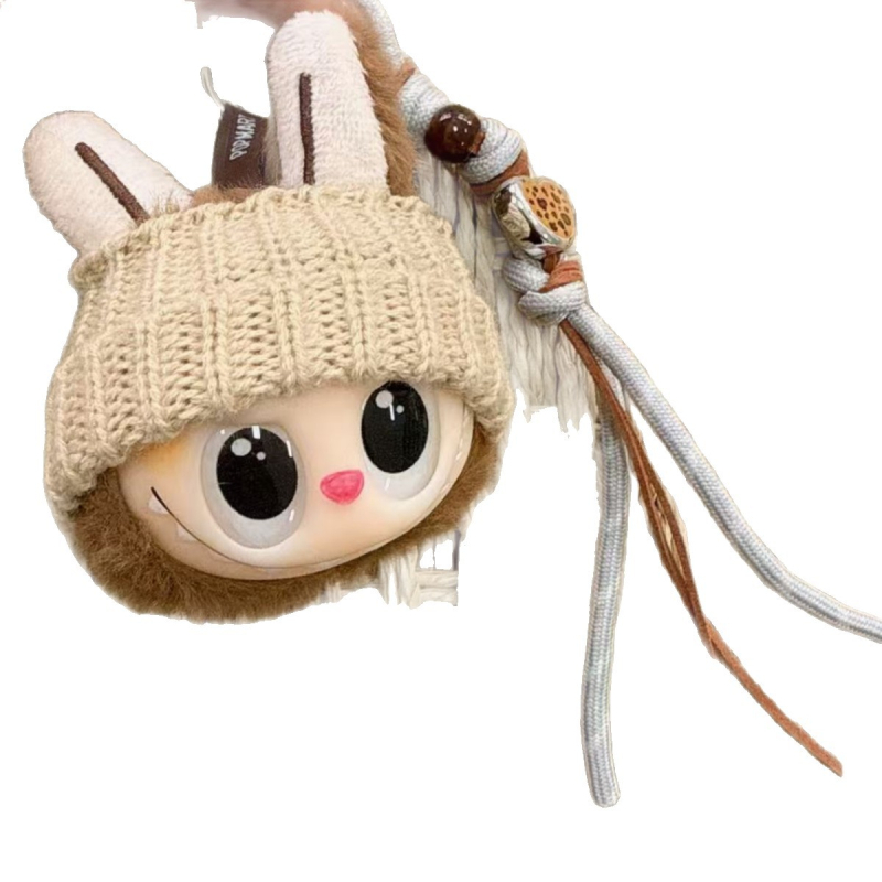 Corduroy karikatúra bőröndös dísz, plüss baba sapkával, cartoon stílus, mint medve/sertés/malé állat, kivitel fél-manuel