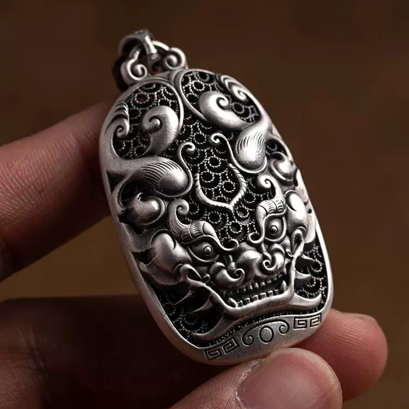 Pixiu autókulcstartó medál, antik felület, konstelláció minta, Huayule márka, 2023 tavasz