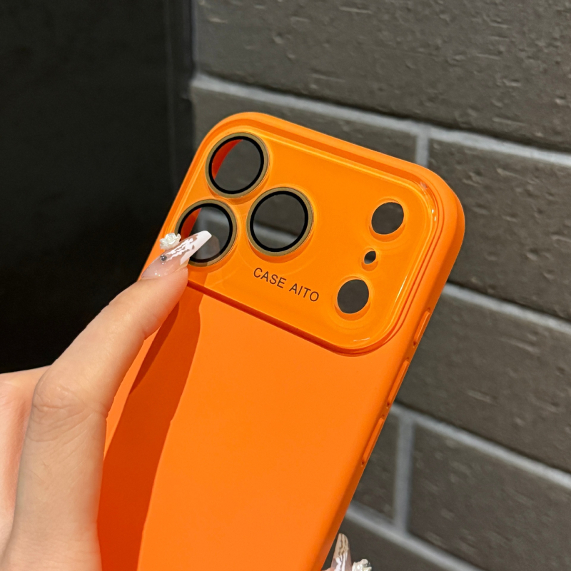 Silicone kryt pre iPhone 16 Pro Max, matný povrch, minimalistický dizajn s kompletnou ochranou proti pádom, protišmykový, odvádzanie tepla