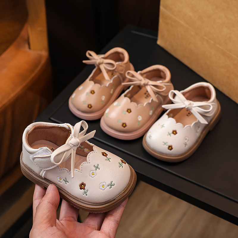 Kožne cipele za bebe djevojčice od sintetičke kože – mekana potplata, antislip, zatvaranje Velcro, izvezen motiv princeze, niski gornji dio, za proljeće/jesen