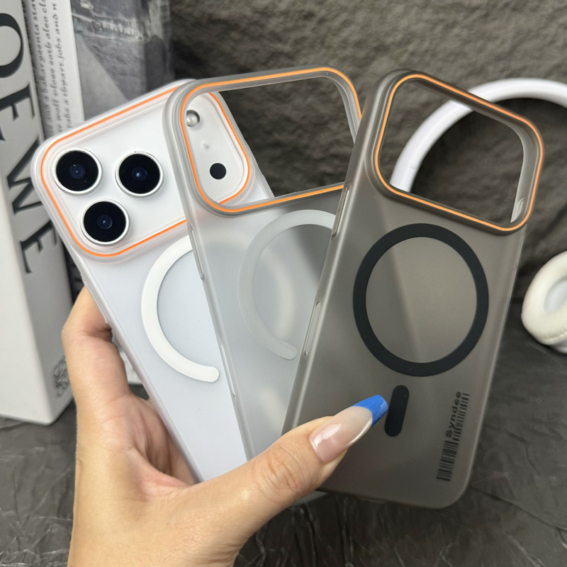 Čvrsto kućište s mat završnom površinom i magnetskim pričvršćivanjem za iPhone 17 Pro i 16 Pro, PC-15 zaštitno kućište