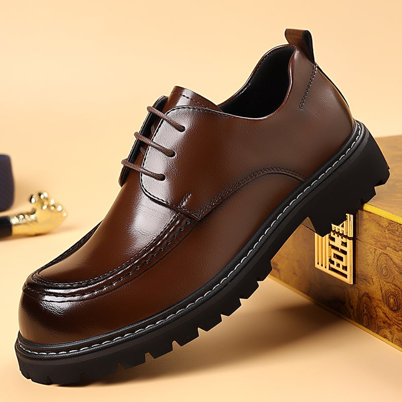 Férfi bőrcipő fűzős, vastag talppal, kerek orral, alacsony felsőrésszel, felső anyag: mikro szálas bőr, talp: gumi