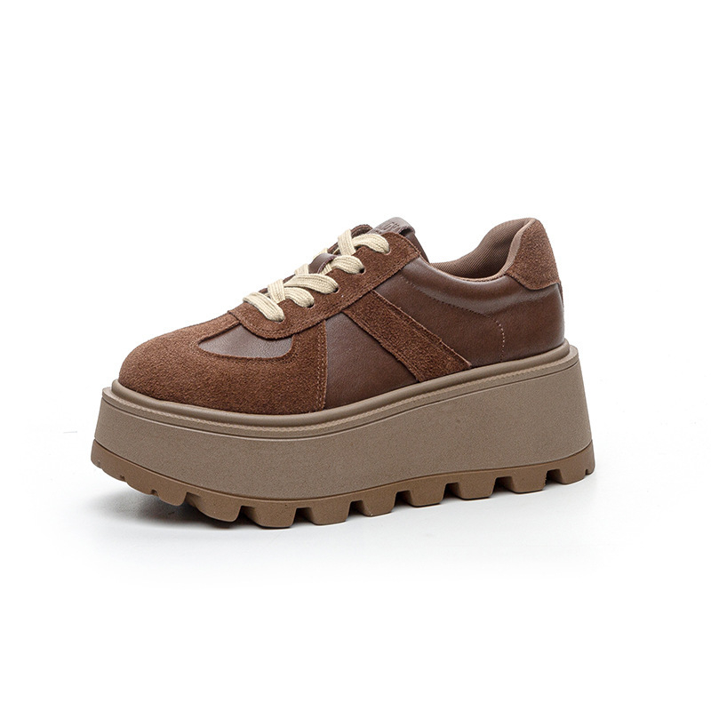 Γυναικείες πλατφόρμες sneakers με παχιά σόλα και εσωτερική αύξηση ύψους (3–5 cm), PU επάνω μέρος, PU σόλα, στρογγυλή μύτη, μπροστινό δέσιμο με κορδόνια