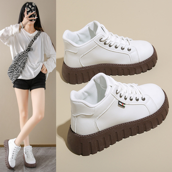 Μποτάκια σε κορεατικό στιλ με στρογγυλή μύτη, επάνω μέρος από συνθετικό δέρμα, μεσαίο ύψος, 3-5 εκ τακούνι